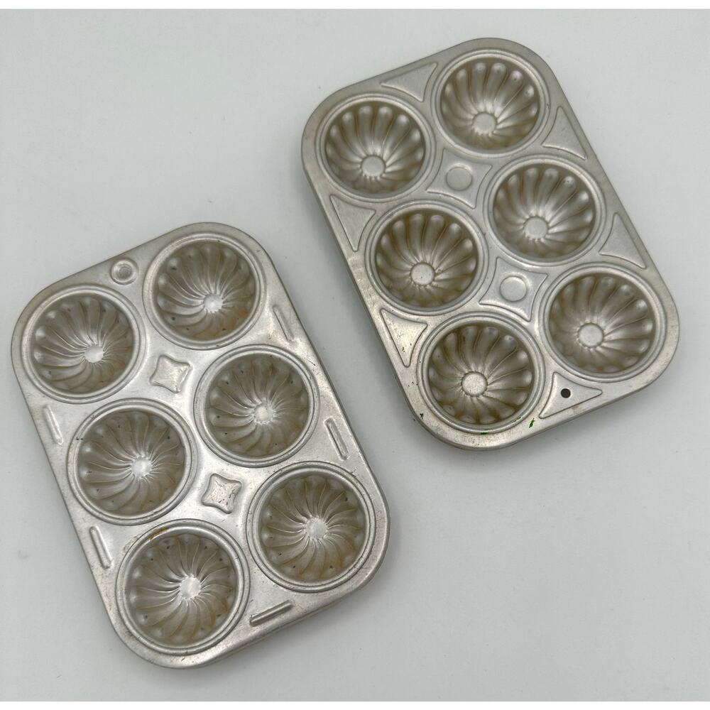Vintage Aluminum Mini Bundt & Tartlet Molds ,Set of 2 Baking Trays
